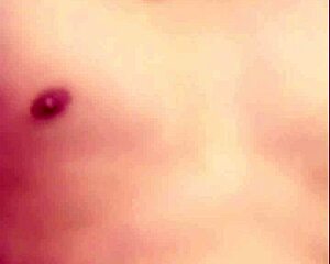 Wow, Vietnamese gay handjob live on Blued!