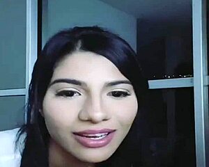 Victoria Lopez Dances Intensely On Bigo Live Instagram