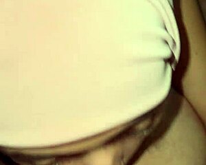 recording my friend doing webcam pussy show in her car outdoors 😏