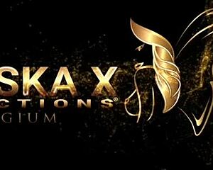 mariska, suck that hard cock now?