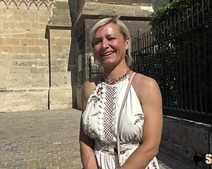 kim, milf coquine, tu te fais baiser le cul?