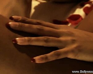 Cute Indian Lady Is Inlove