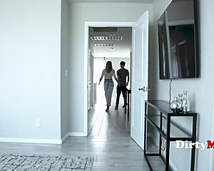 Stepmoms Giving THOROUGH Sex Education to Her Family in Wild 3some!