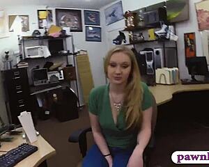 Blonde spied getting railed