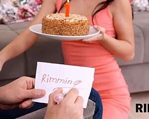 rim4k guy watches skinny gf rim during sex session