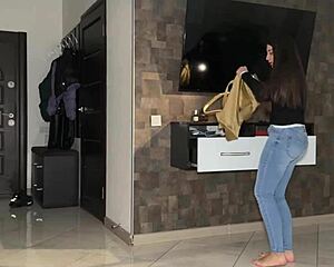 I slammed my ex-girlfriend for stealing post-breakup. Cum on her pussy to avoid a mess inside