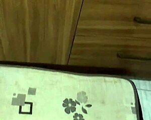 i comendo o cu e gozando na buceta da novinha