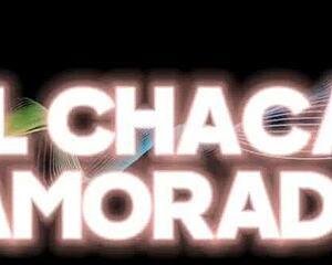 Sigui aprovecha de su novio porque sabe que hará lo que su amante exige, llevando a acción sin condón con amateurs