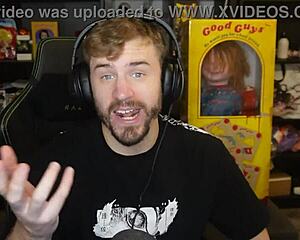 Exploring an Unfinished FNAF Game, FNAF Security Overhaul, with Big Tits in Garage Scenes.