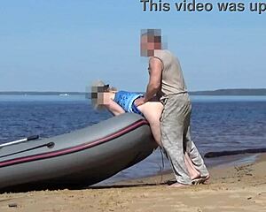 Lady tourist bends over for boatman in steamy 3D anime action scene.