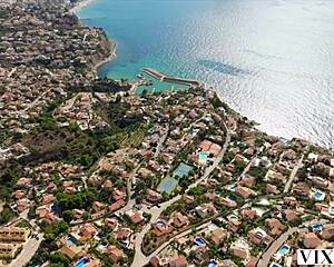 Vixen beauty Ruby Reign rides his massive cock non-stop all day.