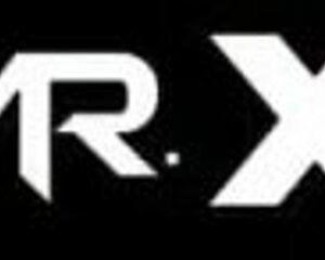 Hey chubby girl, looking for that promotion in fashionbusiness?