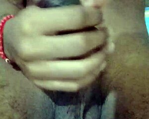 Masturbación Pensando En Karrol G