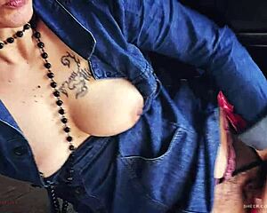 Wow! Horny Housewife Fingers Big Hairy Pussy Loudly