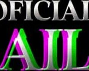 Loira Madura Brazilian Babe with Big Ass Kisses Young Bodybuilder in Homemade Clip