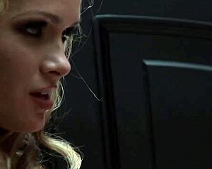 Опытная лесба Принззесс трахает пышную блондинку Крисси Линн страпоном в белье