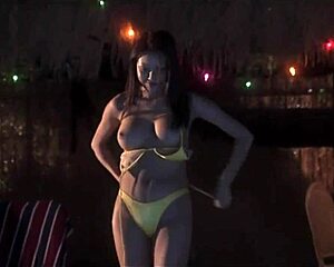 hey, ever seen jack frost 2 with a sexy nude asian at the pool?