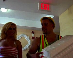 i cant stop watching jenny lopez's perfect ass as she fucks by only3x