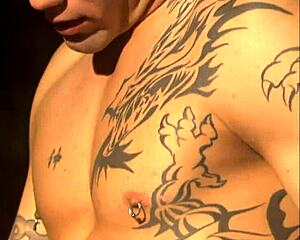 realfgsexposed shows slim babe taylor hilton by the pool