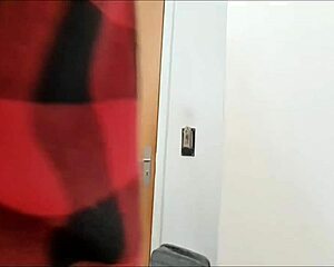 quickie in room with big dick