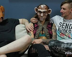 Nasty cutie in butt nuthouse