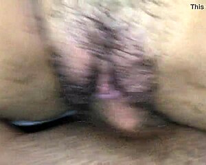 amely y chris chatting about korean and argentinian culture with friends