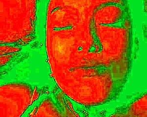 The exotic bluee shows her face of pleasure.