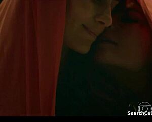 Paolla Oliveira and Maria Fernanda's steamy encounter