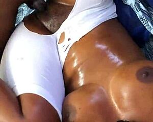 Romantic sex of amateur couple on chia, with a special twist
