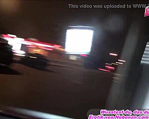 exfreundin gives wild blowjob in car while driving