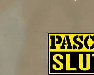 Subslut Saskia got her asshole gapped and filled with jizz