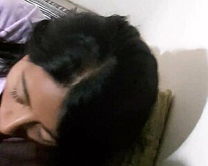 Amateur girl sucks big cock deliciously in homemade video