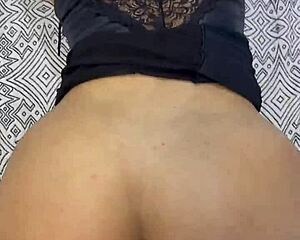 Guy fucks the curly-haired brazilian's pink ass until cumming