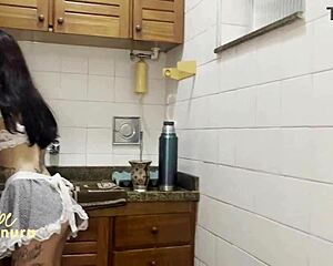 A diarista fez uma faxina no capricho - parte 1