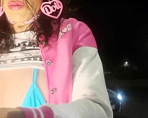 La Trans Ricca Mostra le Sue Tette a Tlalpan