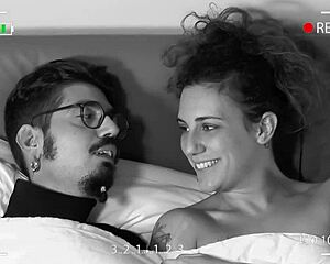 Francesca prende lezioni di sottomissione dal coach disabile, oh the taboo domination and french kissing