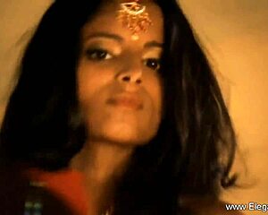 watch my girlfriend's erotic dance moves in stunning high definition.