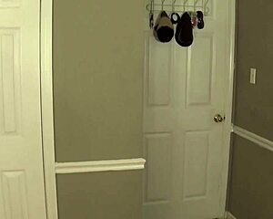 So this fembot maid just sucked me off with a huge facial