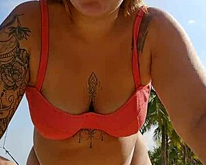 im recordin video on the beach to tease the guys