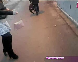 Morena Alemã Exibindo em Público POV Caseiro