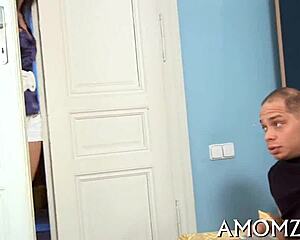 i’m goin’ nuts over this older hottie just losin’ it while bangin’ hard in pov.