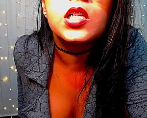 Охранник взял его в машину для горячей дрочки с гидом