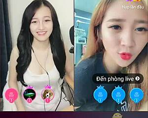 Wow, two cute Korean girls steaming up the Uplive stream!