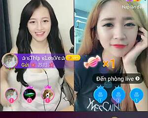 Wow, two cute Korean girls steaming up the Uplive stream!