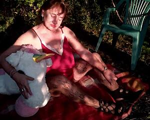 klaudiaambergirl relaxes outdoors in peaceful setting