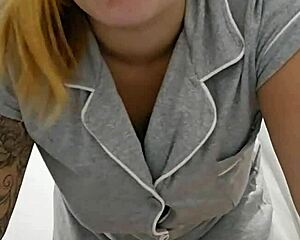 hey, keep staring at my milf ass, i'll give it