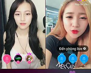 Wow, two cute Korean girls steaming up the Uplive stream!