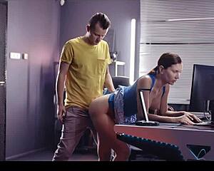 gamer girl banged hard after time freeze in lol match