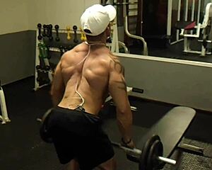 Vloog's Athletic Milf Fitness Preparation!