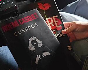 La Chica de la Librería Quits Condom in Car for Wild Ride. Dare to Watch?